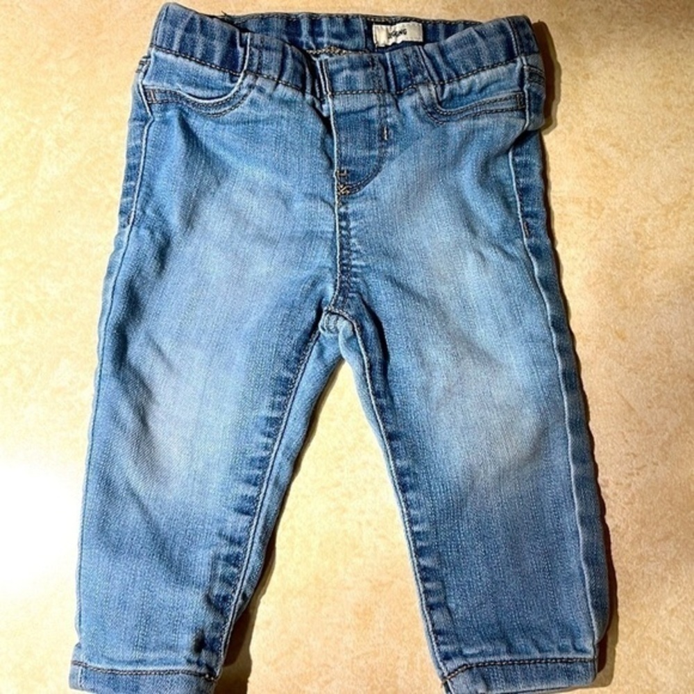 OshKosh denim jeggings size 9 months